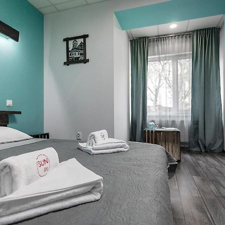 Sunlit Hotel Ivano-Frankivsk Exterior photo