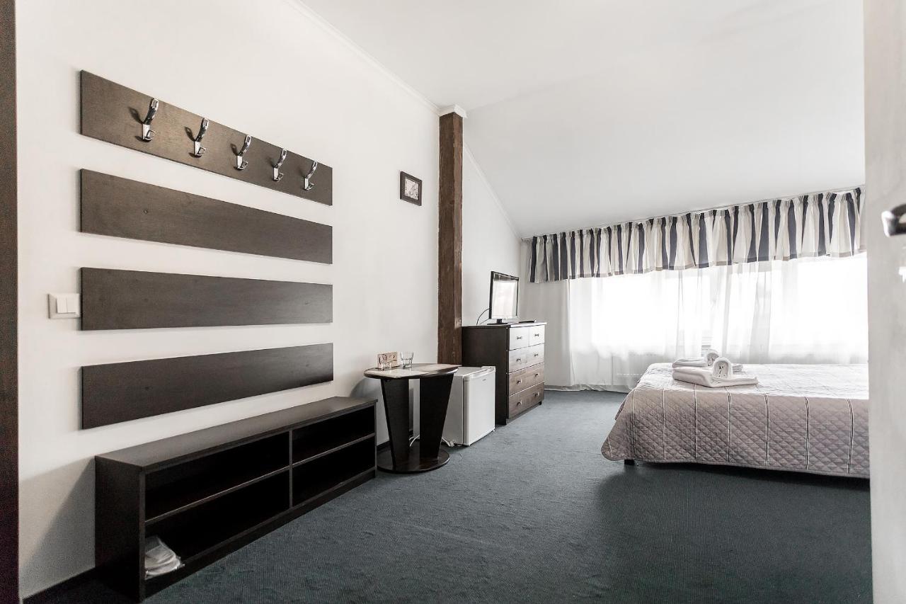 Sunlit Hotel Ivano-Frankivsk Exterior photo