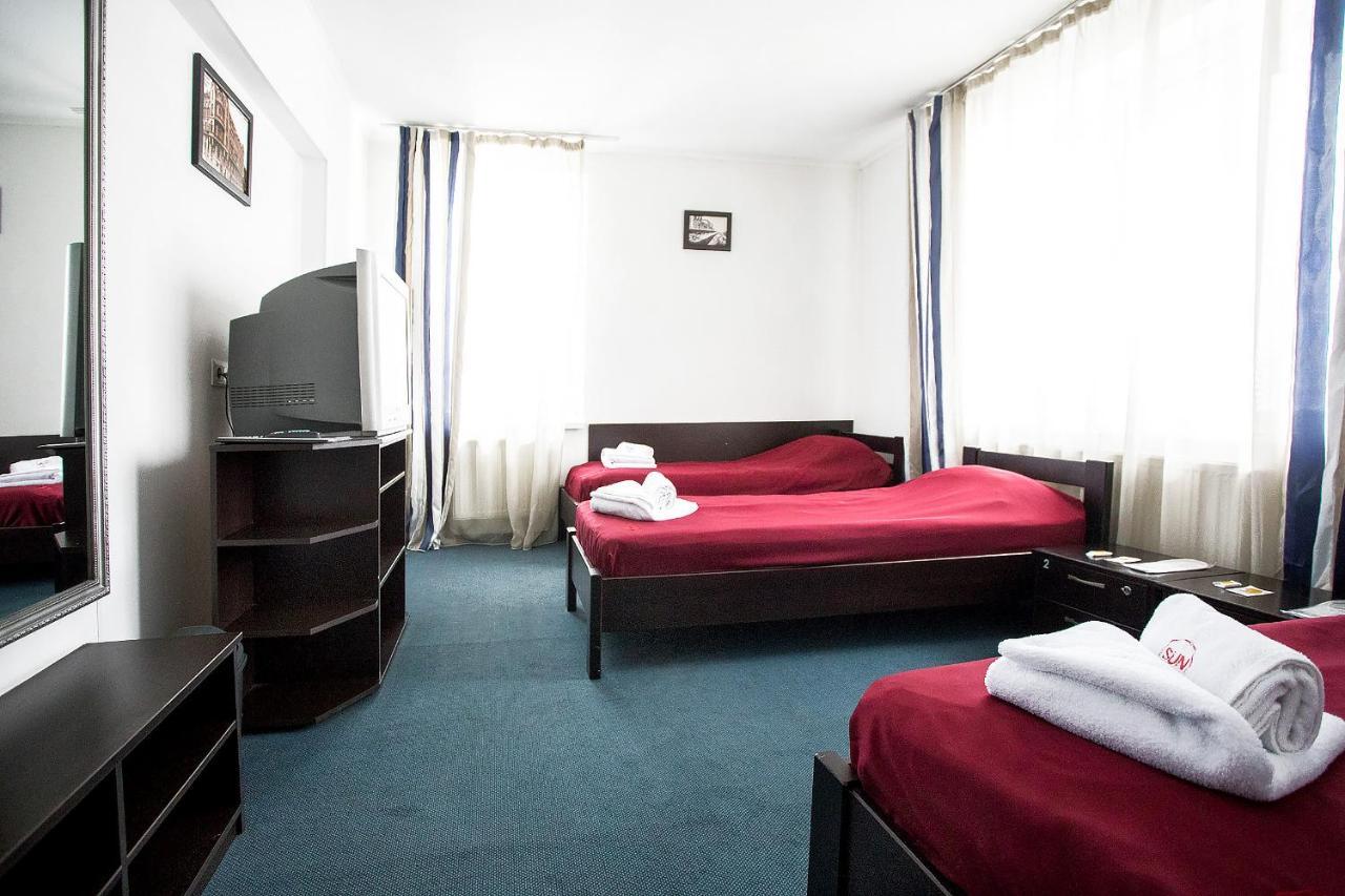 Sunlit Hotel Ivano-Frankivsk Exterior photo
