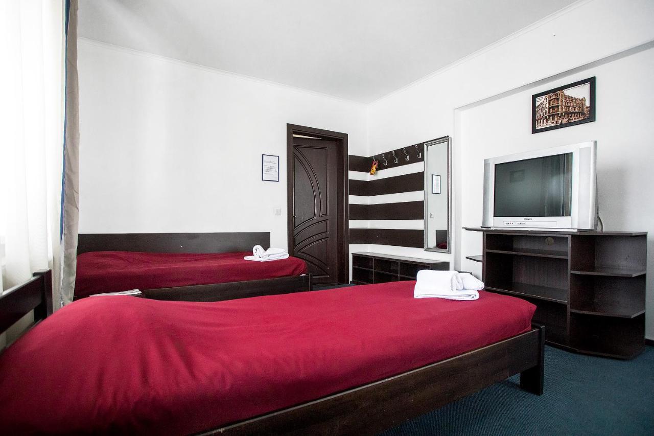 Sunlit Hotel Ivano-Frankivsk Exterior photo