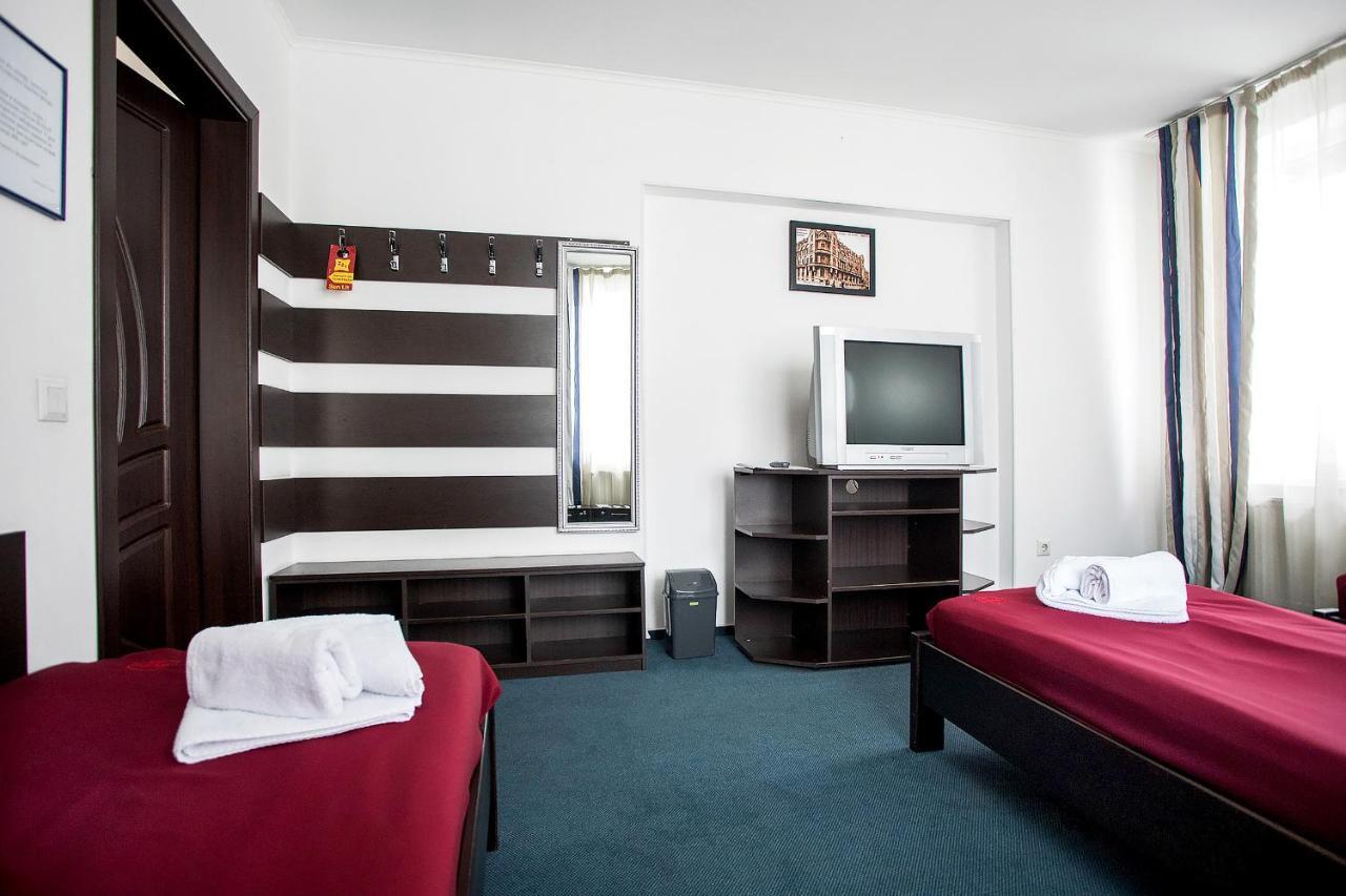 Sunlit Hotel Ivano-Frankivsk Exterior photo