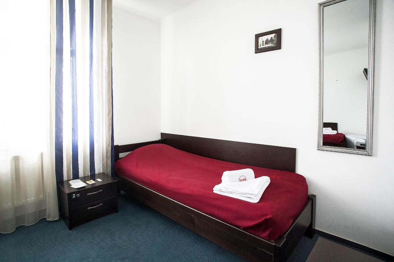 Sunlit Hotel Ivano-Frankivsk Exterior photo